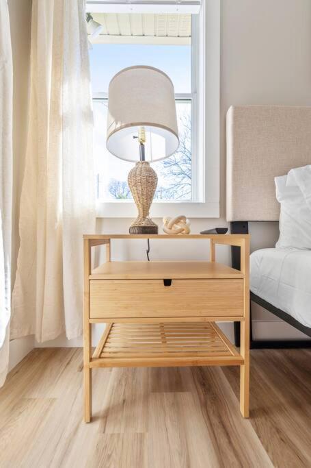 Brand New Cozy Modern Bungalow W/Hot Tub+Movieroom 7 Min From Uptown Charlotte Esterno foto